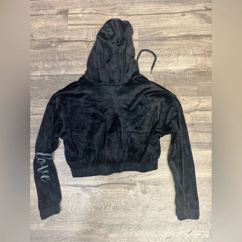 No Boundaries Black Velour Zip-Up Jacket